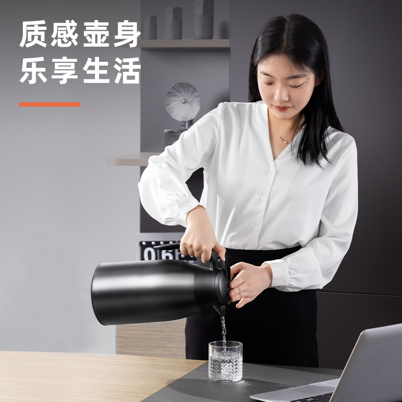 得力LL105-保溫壺-玻璃鍍銅內(nèi)膽1.9L(黑)(1個/彩盒)