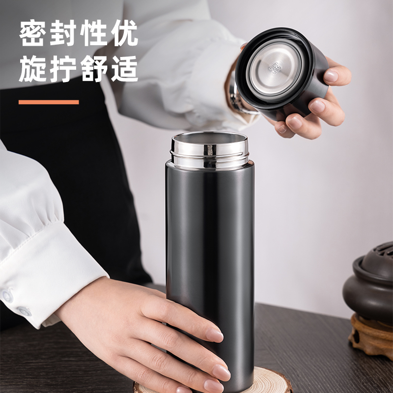 得力LL615商務(wù)保溫杯(旋蓋)(500mL)(304內(nèi)膽)(銀)(彩盒裝)